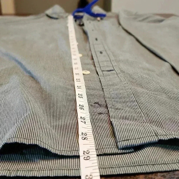 Nautica long-sleeved short style WR0468 Sanded poplin pinstriped shirt. Large - Picture 11 of 11